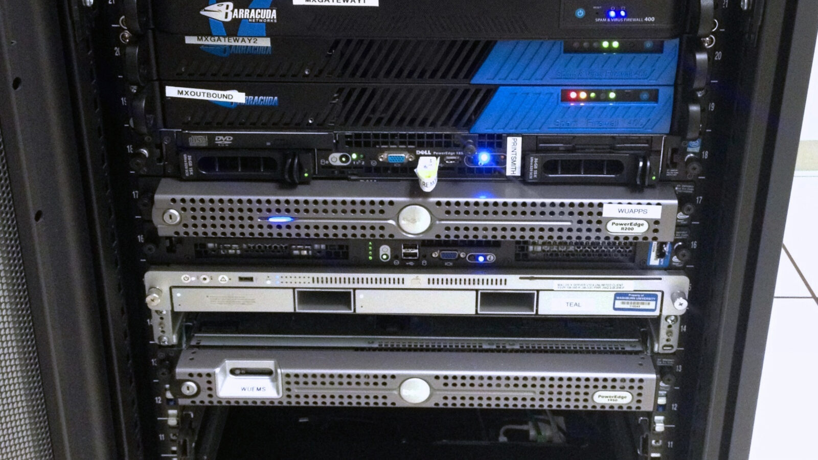 Membangun High Availability Database dengan PostgreSQL 16